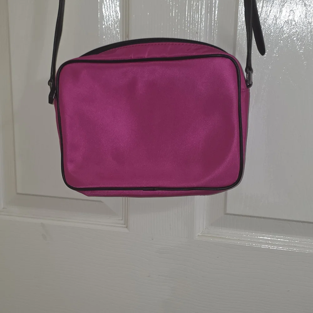 Michael Kors Men's Crossbody Bag - Fuchsia Pink
